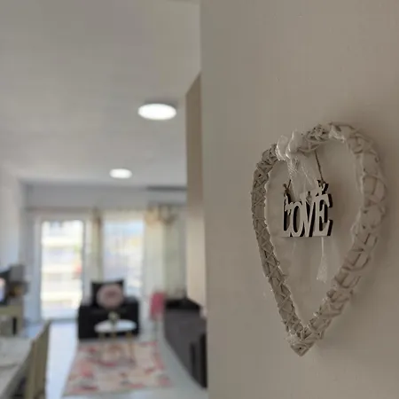 Apartment Between Sea And Town